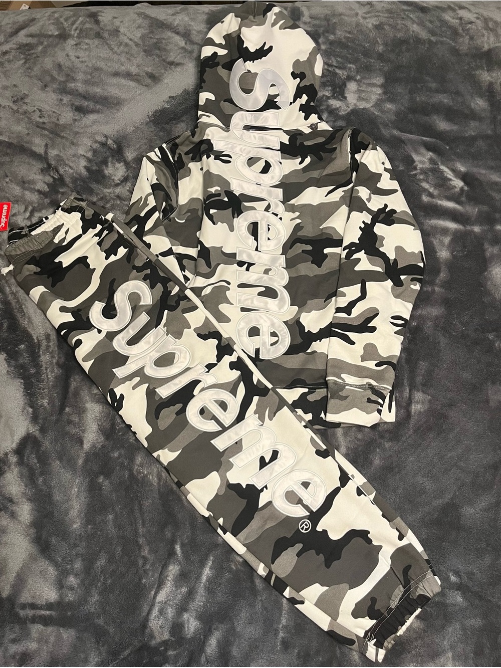 Supreme Camo Hooded Sweatshirt and Joggers Set - Gray/Black/White
